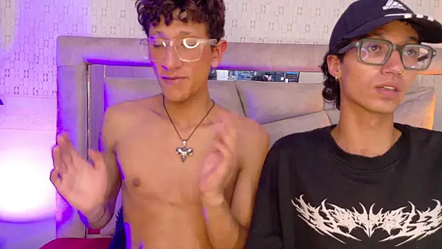 Yen_and_Dko webcam