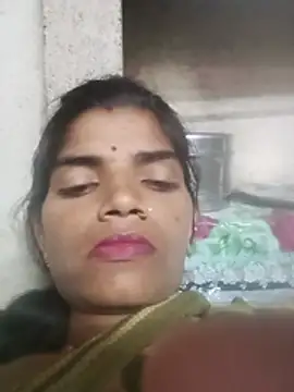 Cut_usha35 webcam