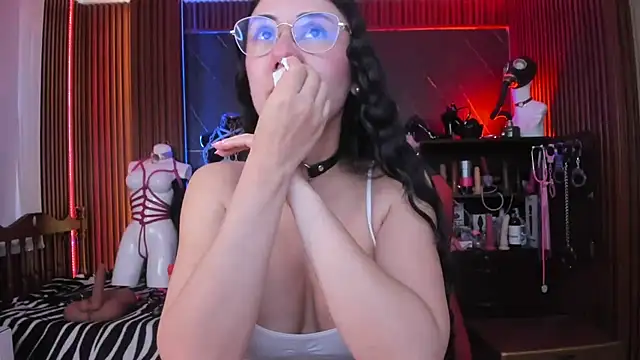 xiaqueen - XiaQueen's free webcam - UK Sex Cams