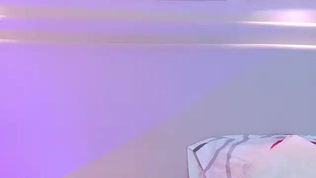 NaomiKlarc live webcam show