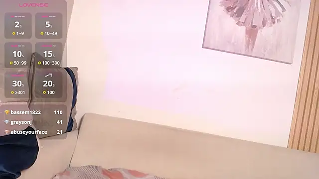 queen_adhara live webcam show