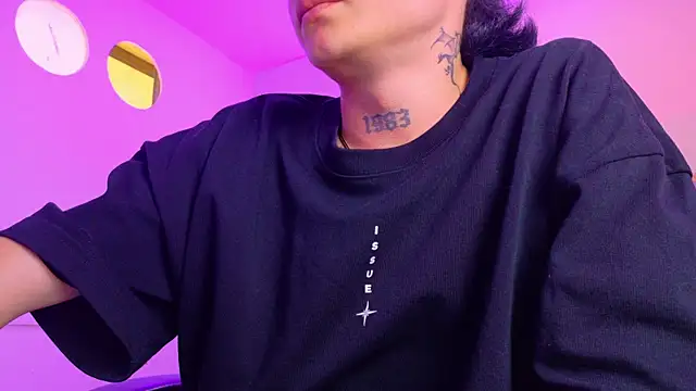 Nascary_Fox webcam