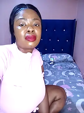 Luciouslips00 webcam