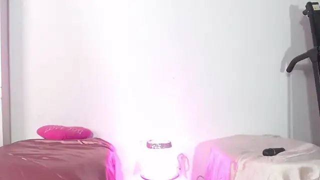 mailyn_gold live webcam show
