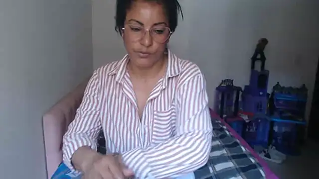kateleyagrey webcam