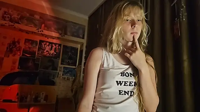CowledScript live cam on StripChat