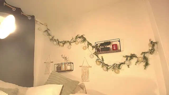 seraphyne666_ live cam on StripChat