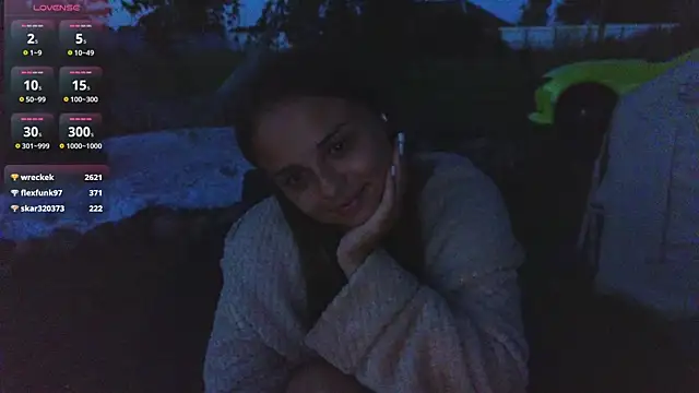 misss_vikk (F young) - squirt
