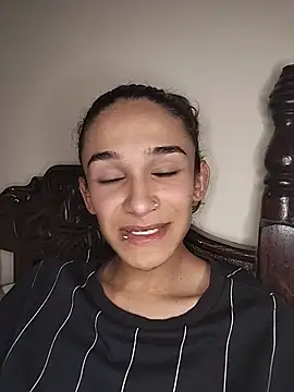 Twink_fem-boy webcam