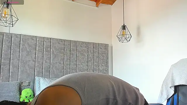 Calvin_Hunter webcam