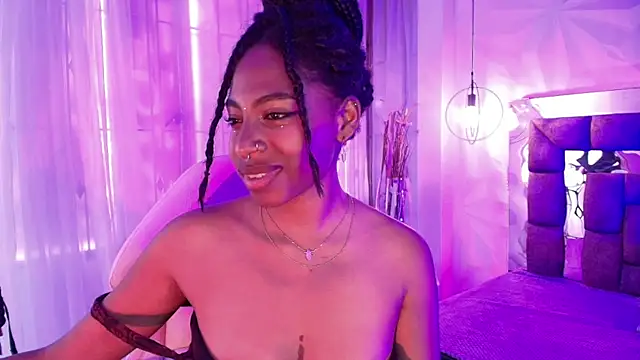 Queen_perla_ webcam