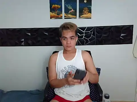 yourmikexxx webcam