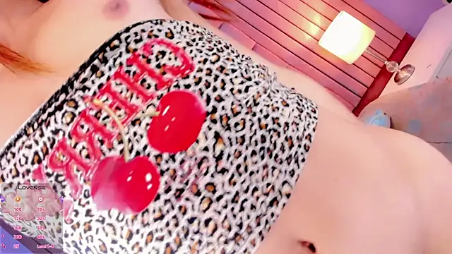Camille_deluxe webcam