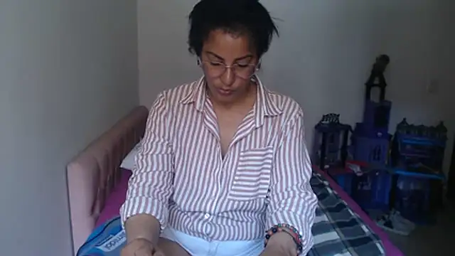 kateleyagrey webcam