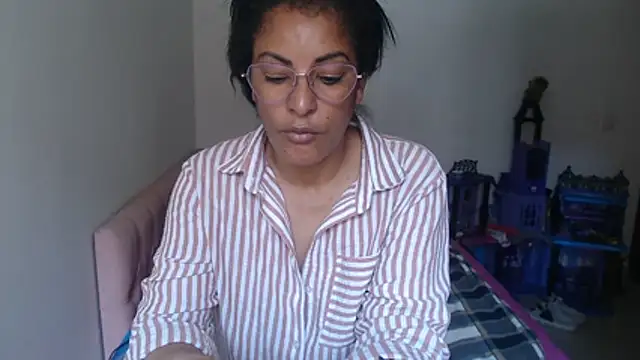 kateleyagrey webcam