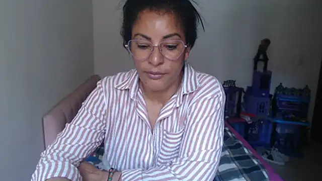 kateleyagrey webcam