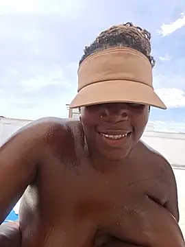 Adrilovechocolate webcam