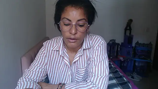 kateleyagrey webcam
