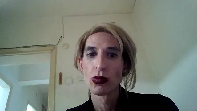 VanillaSeXy live cam on StripChat