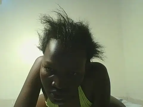 Mimo254 live cam on StripChat