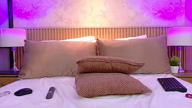 Darcy_glow_ live cam on StripChat
