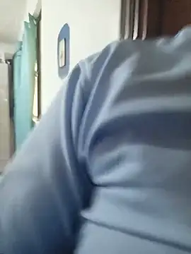 MAYE__13 webcam