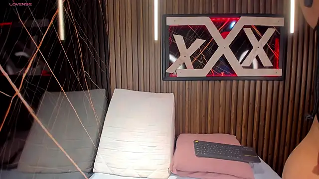 Miah_Palacio webcam