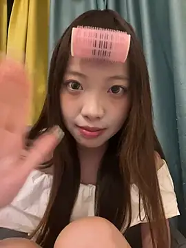 YY-1-1-1 live webcam show