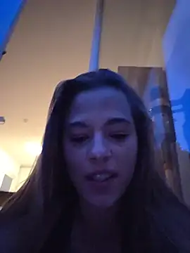 luna_lynn (F young) - Full Naked + finger pussy fast😈