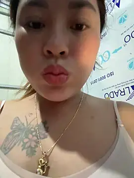 Lina-Naughty