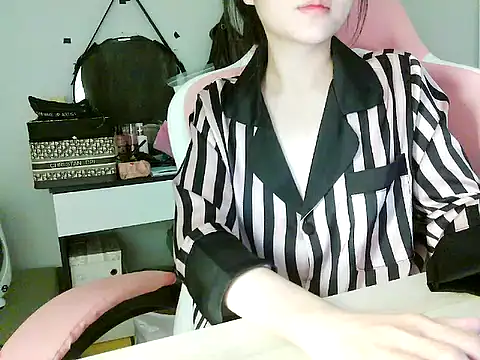lucienguyen webcam
