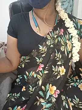 Tamil-hotwife webcam