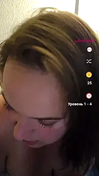 Blondibaby live webcam show
