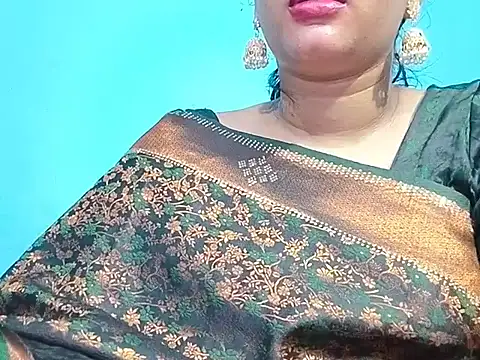Adhiti_1 live webcam show