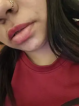 Hot_pooja2 live webcam show