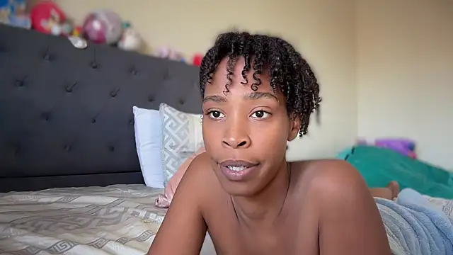 Cum2Charm live webcam show