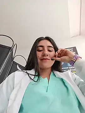 CAROLINE__07