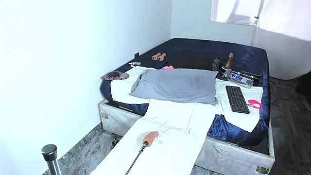 Benjamin_Buster live cam