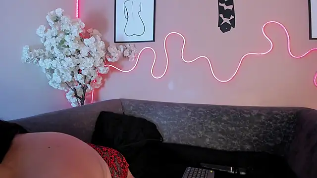 karo_linee1 live webcam show