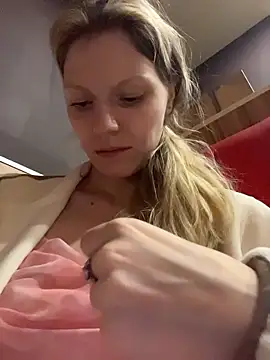 MaryHiggins live webcam show