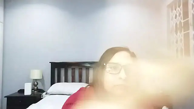 Indiankushy live cam on StripChat