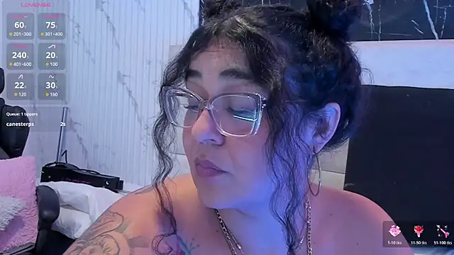 Reginavegaa live sex cam