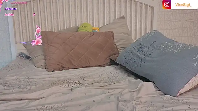 your_bunnygirl live webcam show