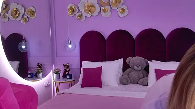 SweetyLicky live webcam show