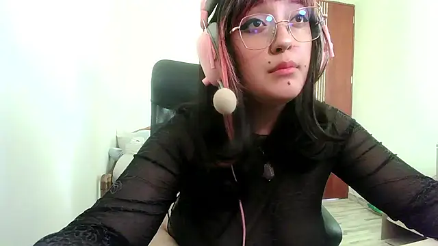 StardustLuna live webcam show