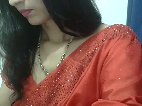 Laila_Cute live cam on StripChat