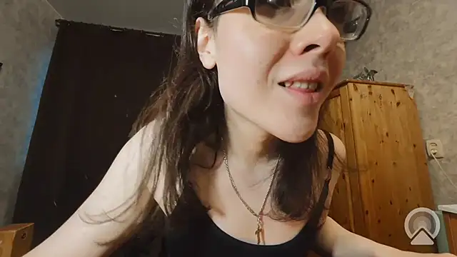 RachelSav webcam