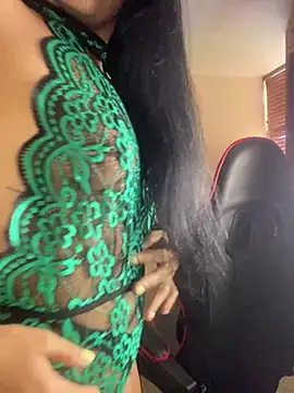 Miaswwe live cam on StripChat