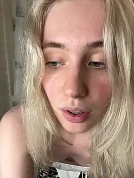 LovelyMiu live sex cam