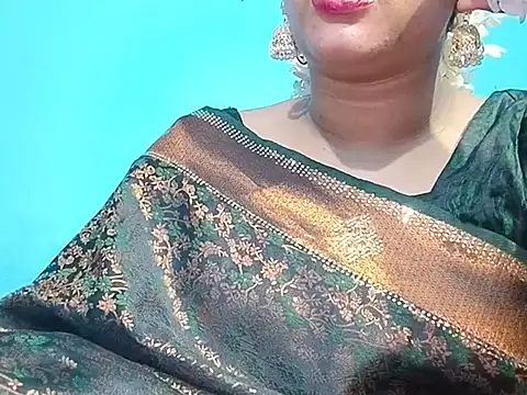 Adhiti_1 live webcam show